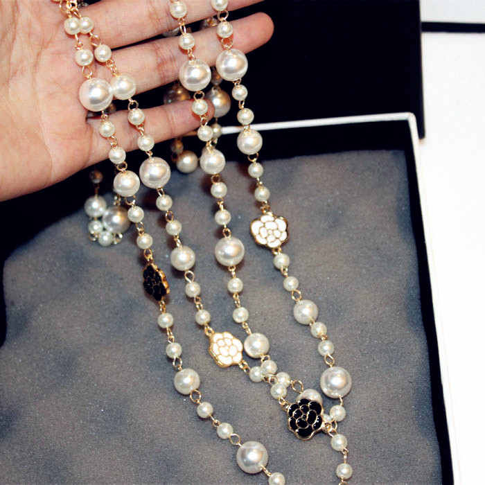 layered pearls beads  flower l - String Of Pearls Plant review and price