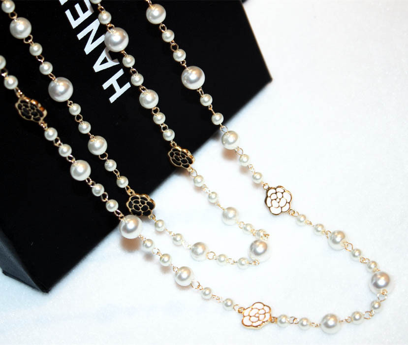 layered pearls beads  flower l - String Of Pearls Plant review and price